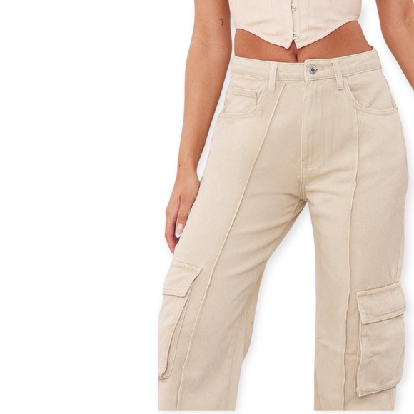 Sand Cargo Pocket Detail Baggy Boyfriend Jeans - Picture 4 of 5